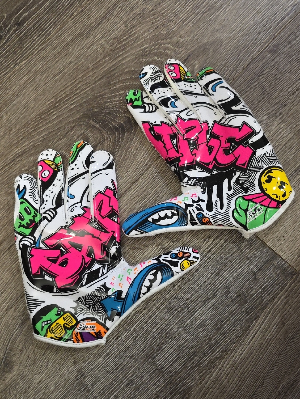Kids Grafitti Battle Doomspeed Football Gloves